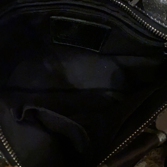 Black coach crossbody - Picture 5 of 7